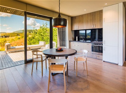 Kinloch Manor & Villas