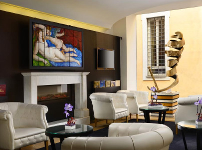 The First Luxury Art Hotel