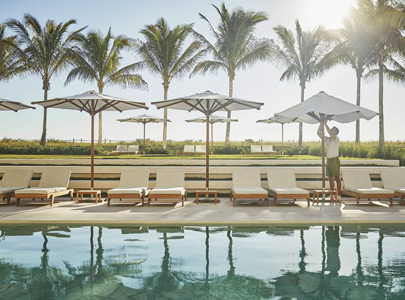 Four Seasons Hotel At The Surf Club