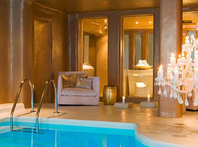 ​​Cavo Tagoo Hotel